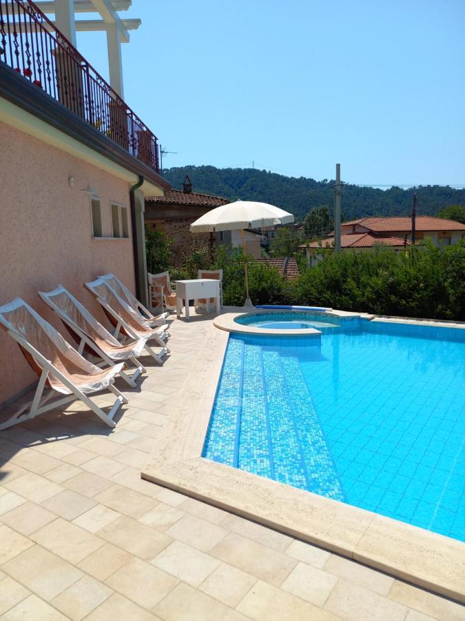 Villa Ester Camaiore Exteriér fotografie